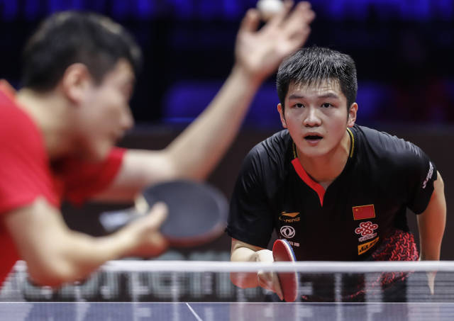 特别是在比 特别是在比